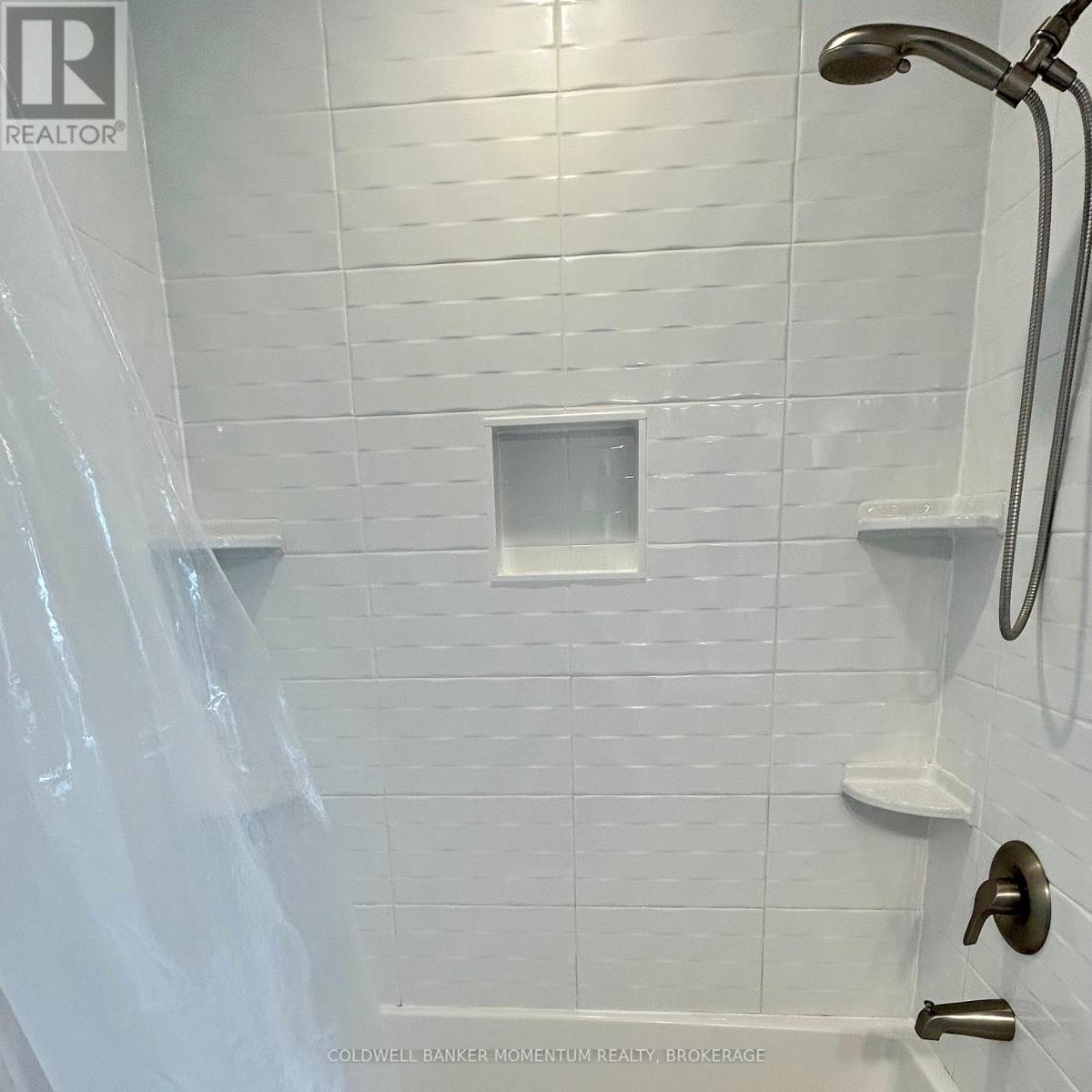 11 Greenlaw Place, St. Catharines, Ontario  L2R 4S5 - Photo 24 - X12402986