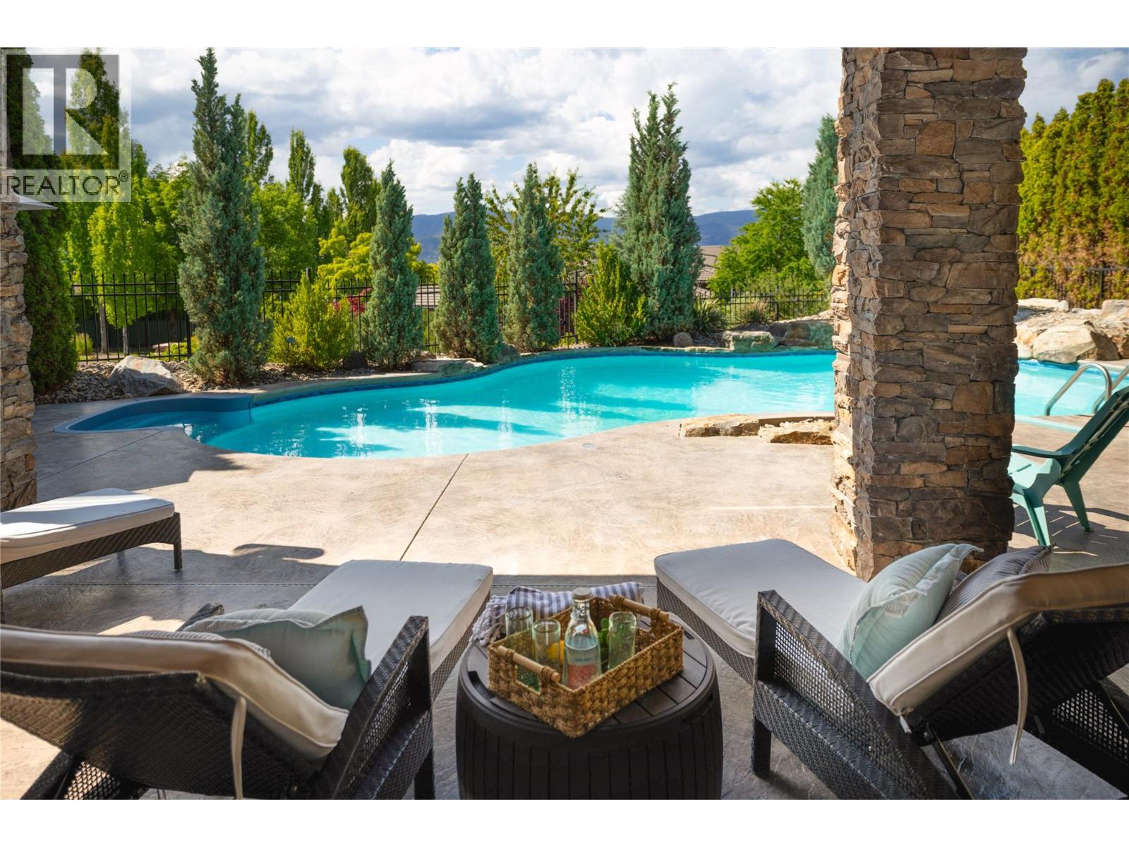 710 ARBOR VIEW Drive Kelowna Photo 45