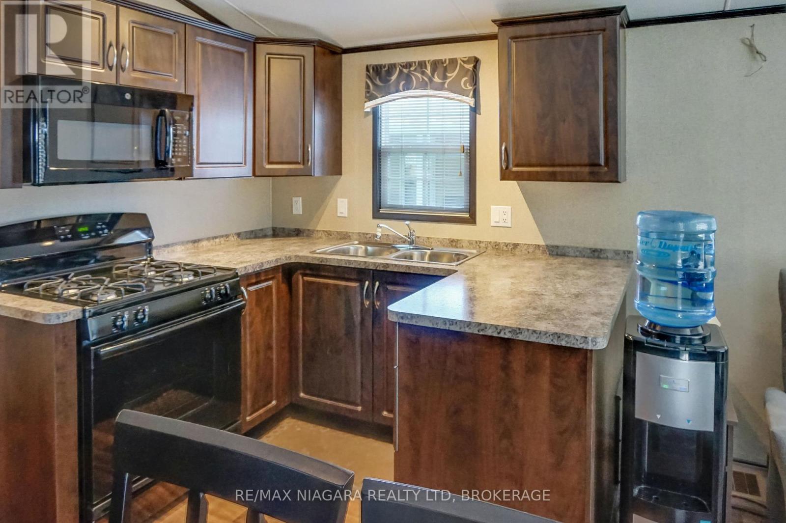 228 - 1501 Line 8 Road, Niagara-On-The-Lake (Queenston), Ontario  L0S 1L0 - Photo 3 - X12407922