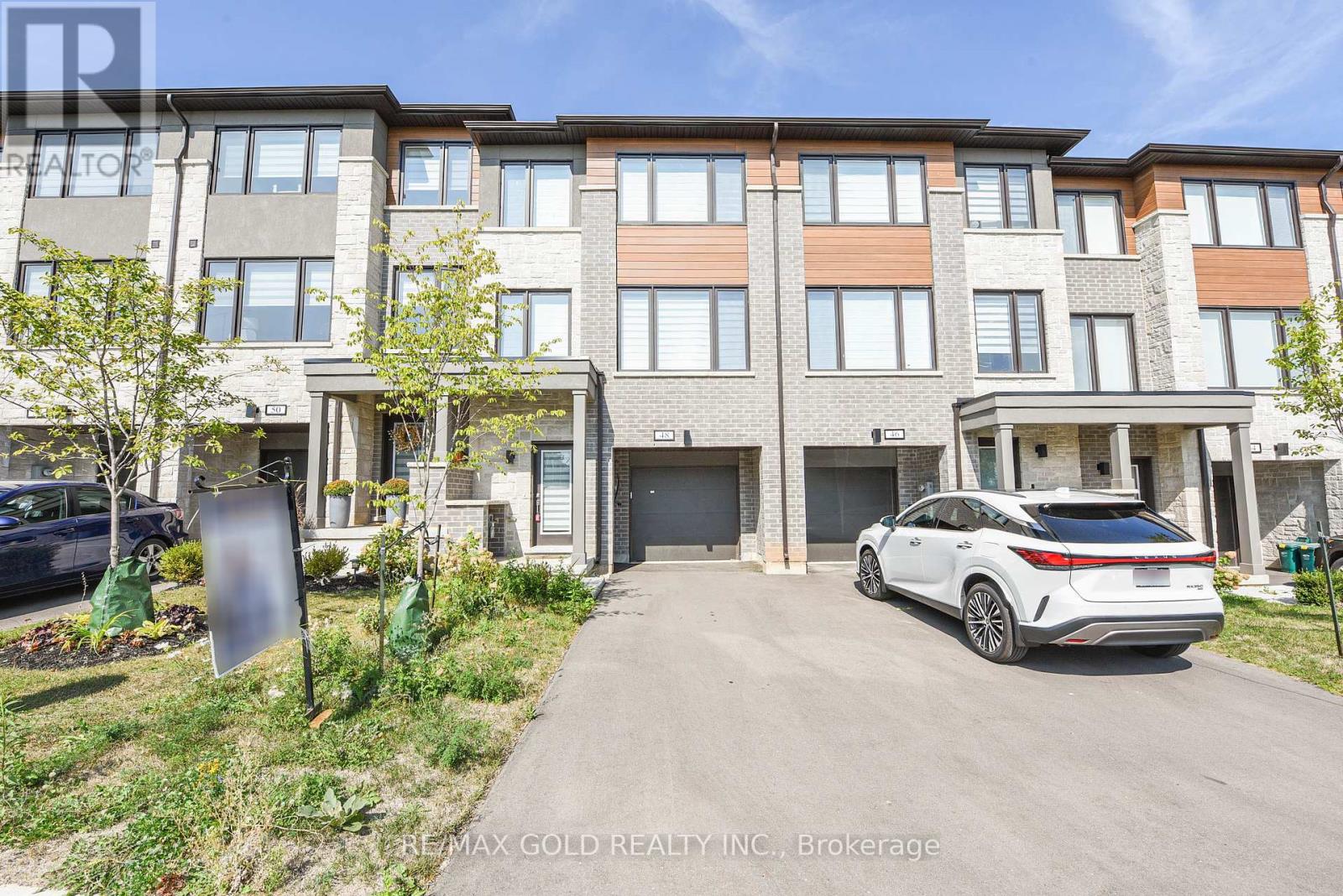 48 Windtree Way, Halton Hills (Georgetown), Ontario  L7G 0P6 - Photo 1 - W12407870