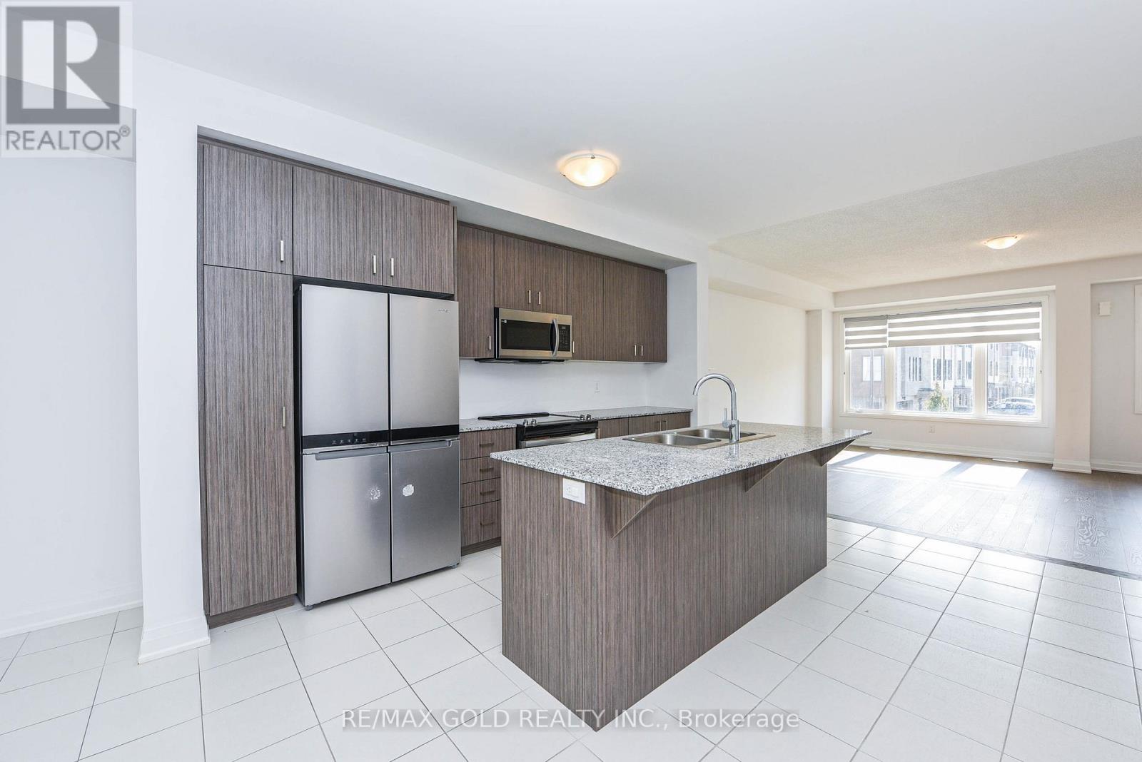 48 Windtree Way, Halton Hills (Georgetown), Ontario  L7G 0P6 - Photo 15 - W12407870