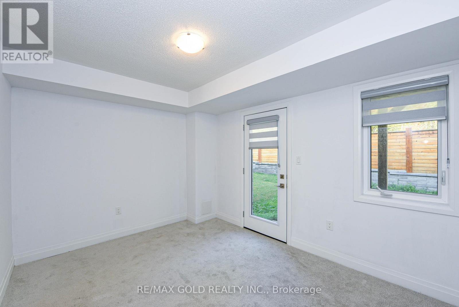 48 Windtree Way, Halton Hills (Georgetown), Ontario  L7G 0P6 - Photo 8 - W12407870