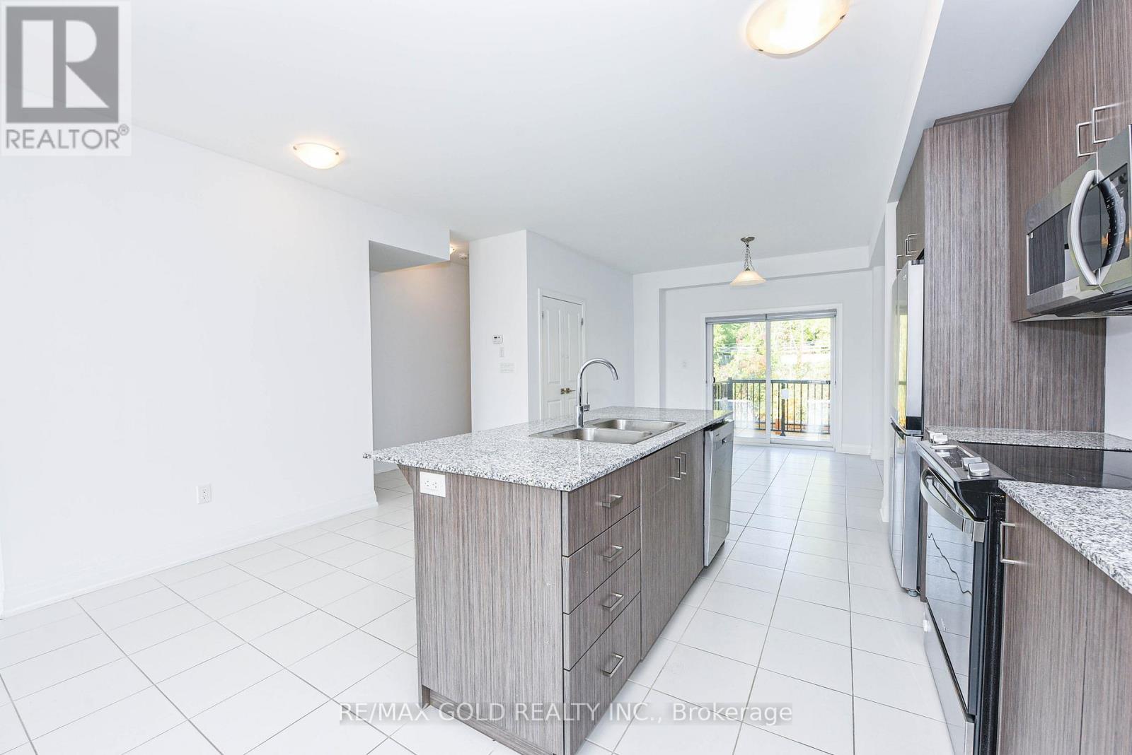 48 Windtree Way, Halton Hills (Georgetown), Ontario  L7G 0P6 - Photo 18 - W12407870