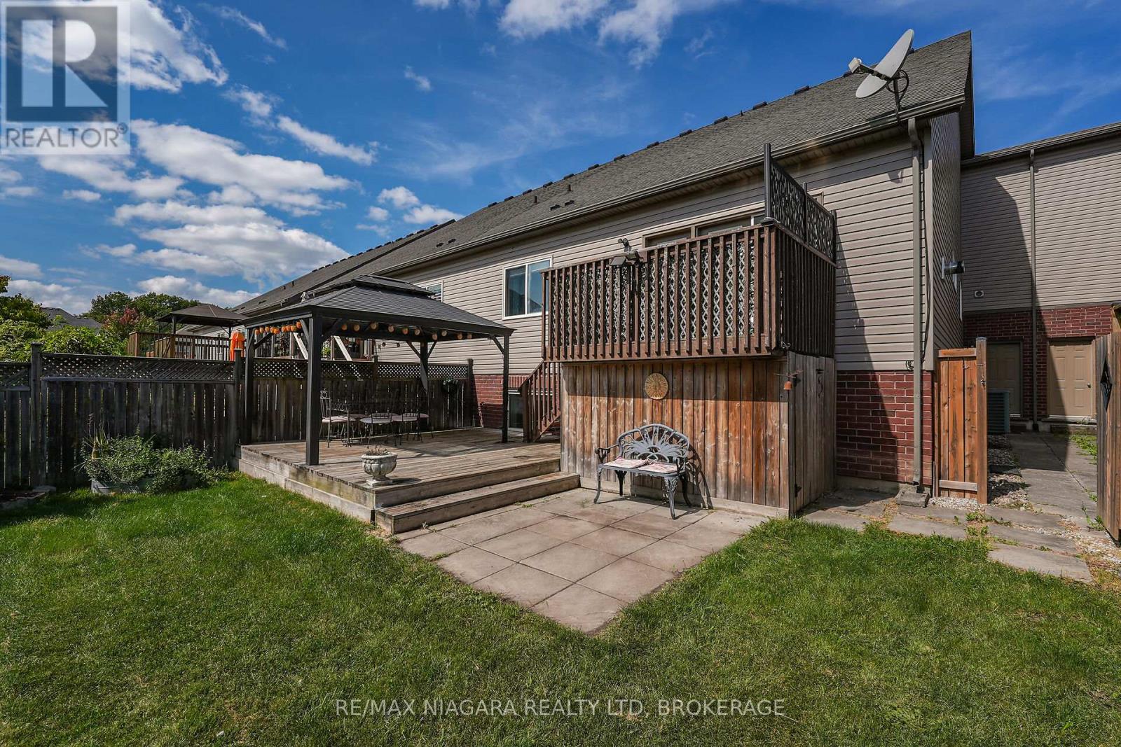 8738 Upper Canada Drive, Niagara Falls, Ontario  L2H 0B8 - Photo 34 - X12406452