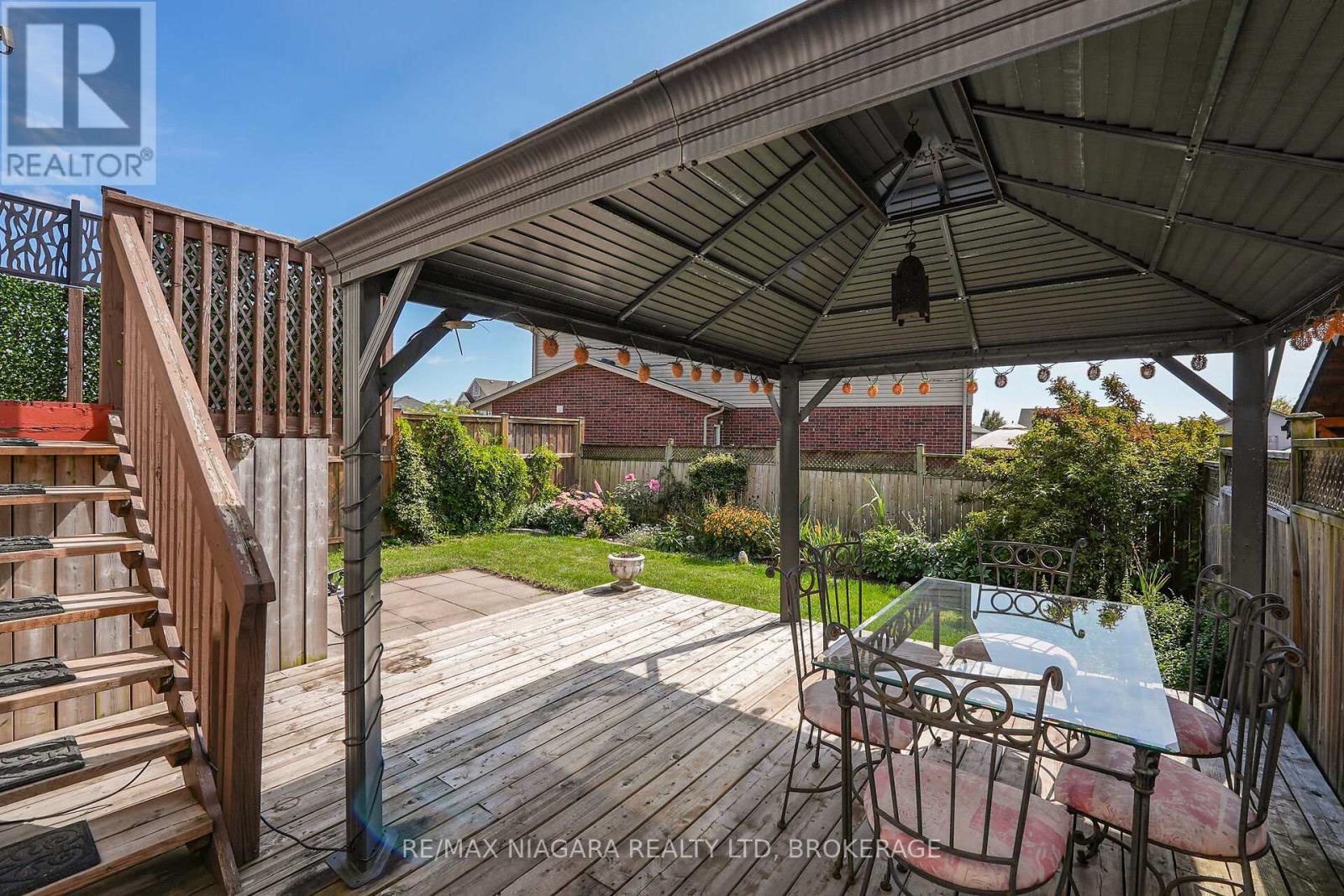 8738 Upper Canada Drive, Niagara Falls, Ontario  L2H 0B8 - Photo 37 - X12406452