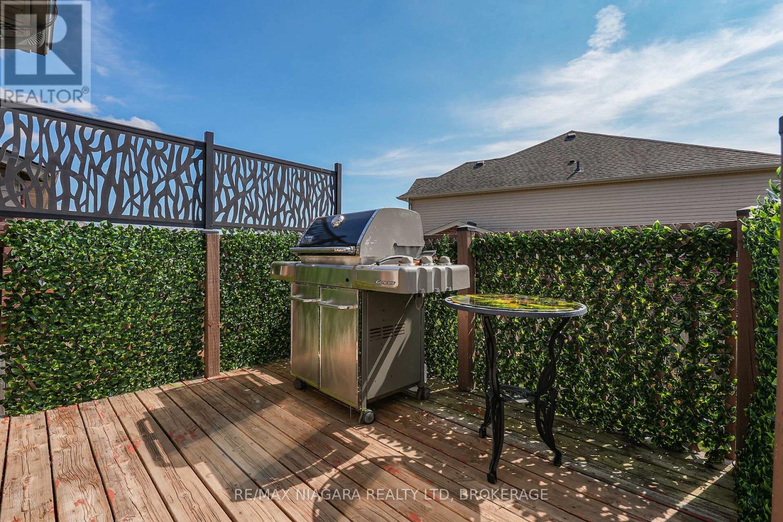 8738 Upper Canada Drive, Niagara Falls, Ontario  L2H 0B8 - Photo 38 - X12406452