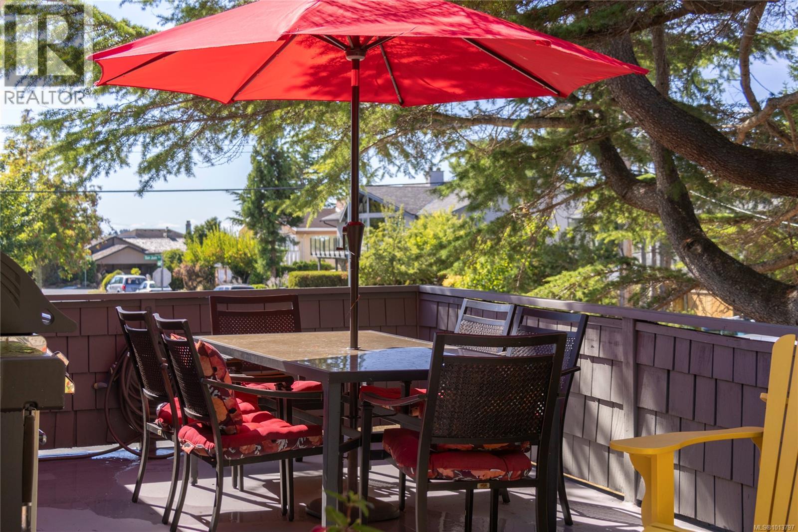 1846 San Juan Ave, Saanich, British Columbia  V8N 2H9 - Photo 20 - 1013797