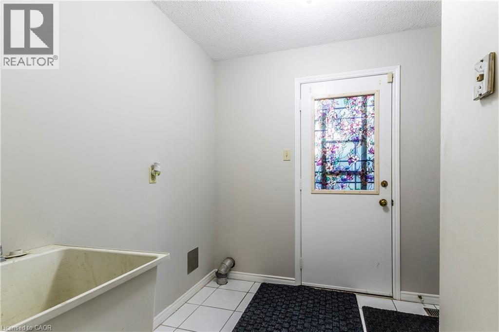 104 Valley Ridge Crescent, Waterloo, Ontario  N2T 1X2 - Photo 12 - 40767383