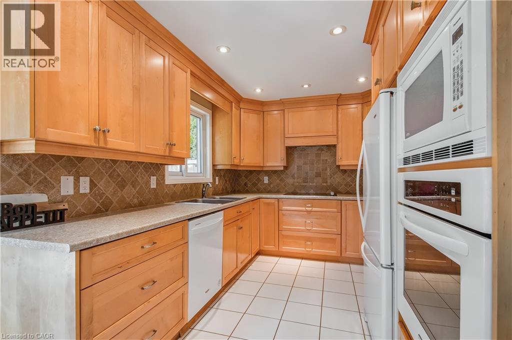 104 Valley Ridge Crescent, Waterloo, Ontario  N2T 1X2 - Photo 14 - 40767383
