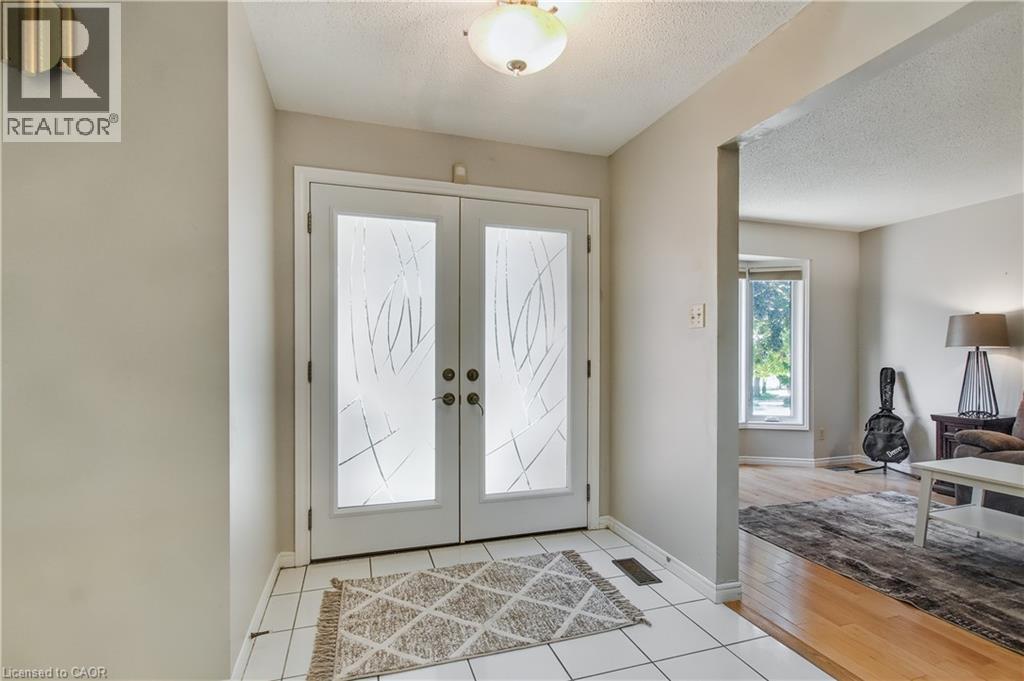 104 Valley Ridge Crescent, Waterloo, Ontario  N2T 1X2 - Photo 7 - 40767383