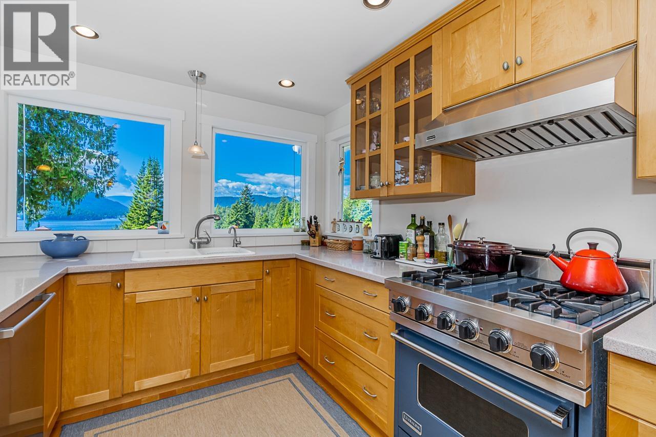 6245 Nelson Avenue, West Vancouver, British Columbia  V7W 2A2 - Photo 9 - R3048190
