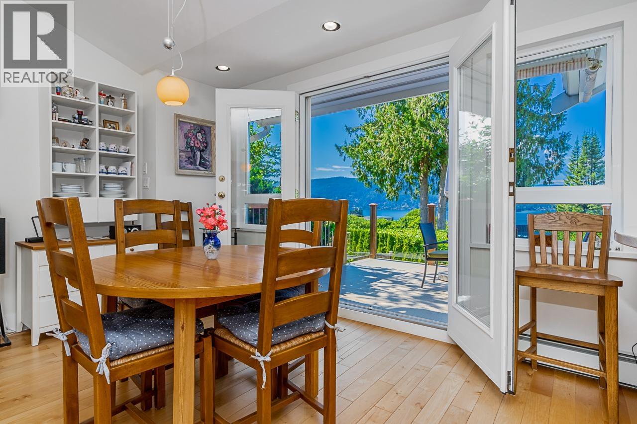 6245 Nelson Avenue, West Vancouver, British Columbia  V7W 2A2 - Photo 16 - R3048190