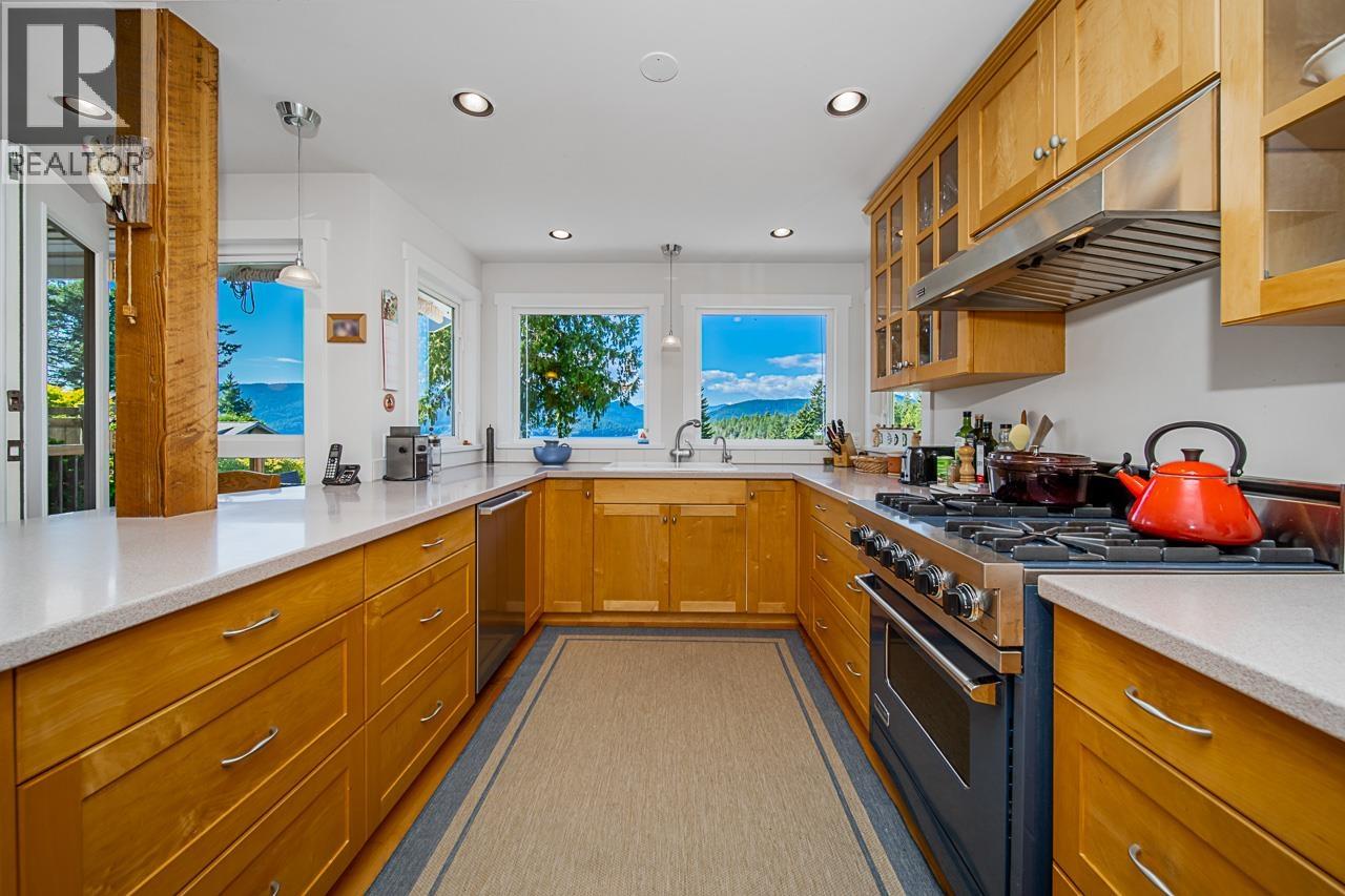 6245 Nelson Avenue, West Vancouver, British Columbia  V7W 2A2 - Photo 6 - R3048190