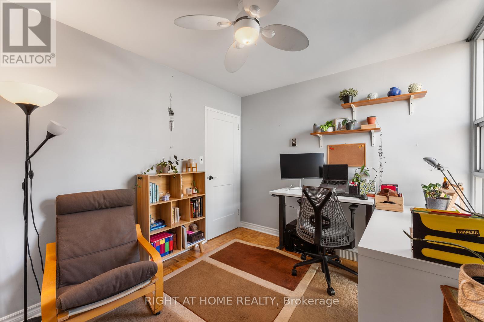 817 - 40 Homewood Avenue, Toronto, Ontario  M4Y 2K2 - Photo 20 - C12407905