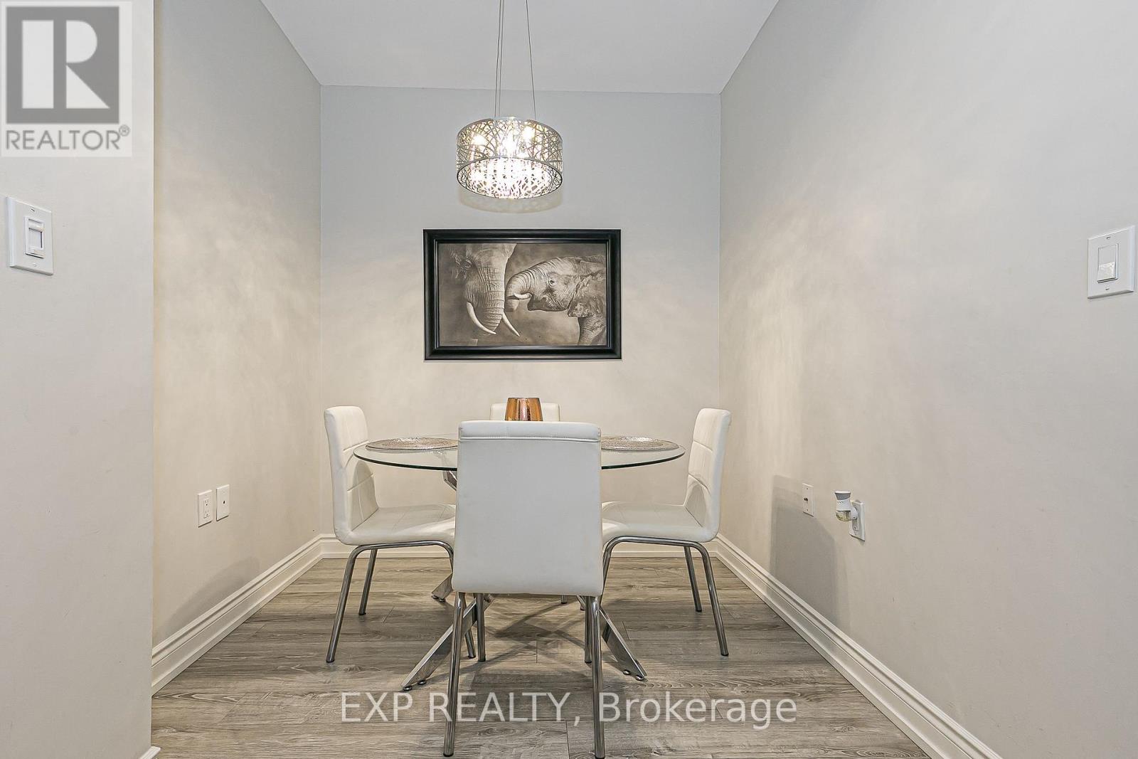 1005 - 9608 Yonge Street, Richmond Hill (North Richvale), Ontario  L4C 1V6 - Photo 11 - N12407909