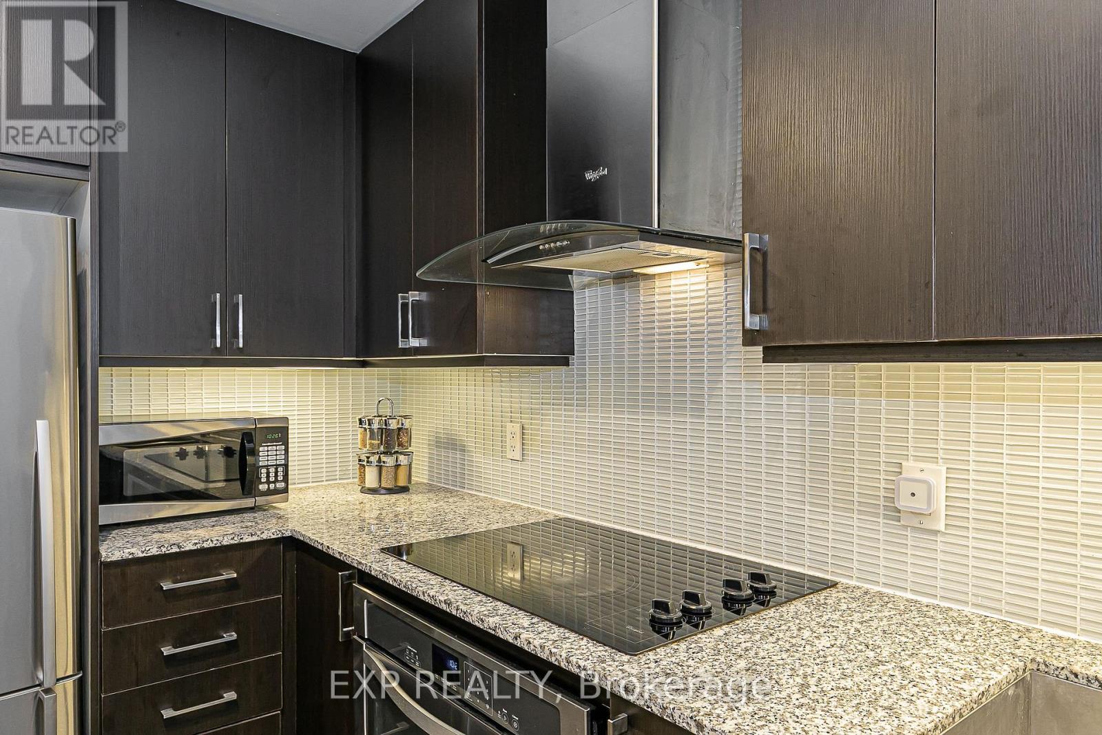 1005 - 9608 Yonge Street, Richmond Hill (North Richvale), Ontario  L4C 1V6 - Photo 20 - N12407909