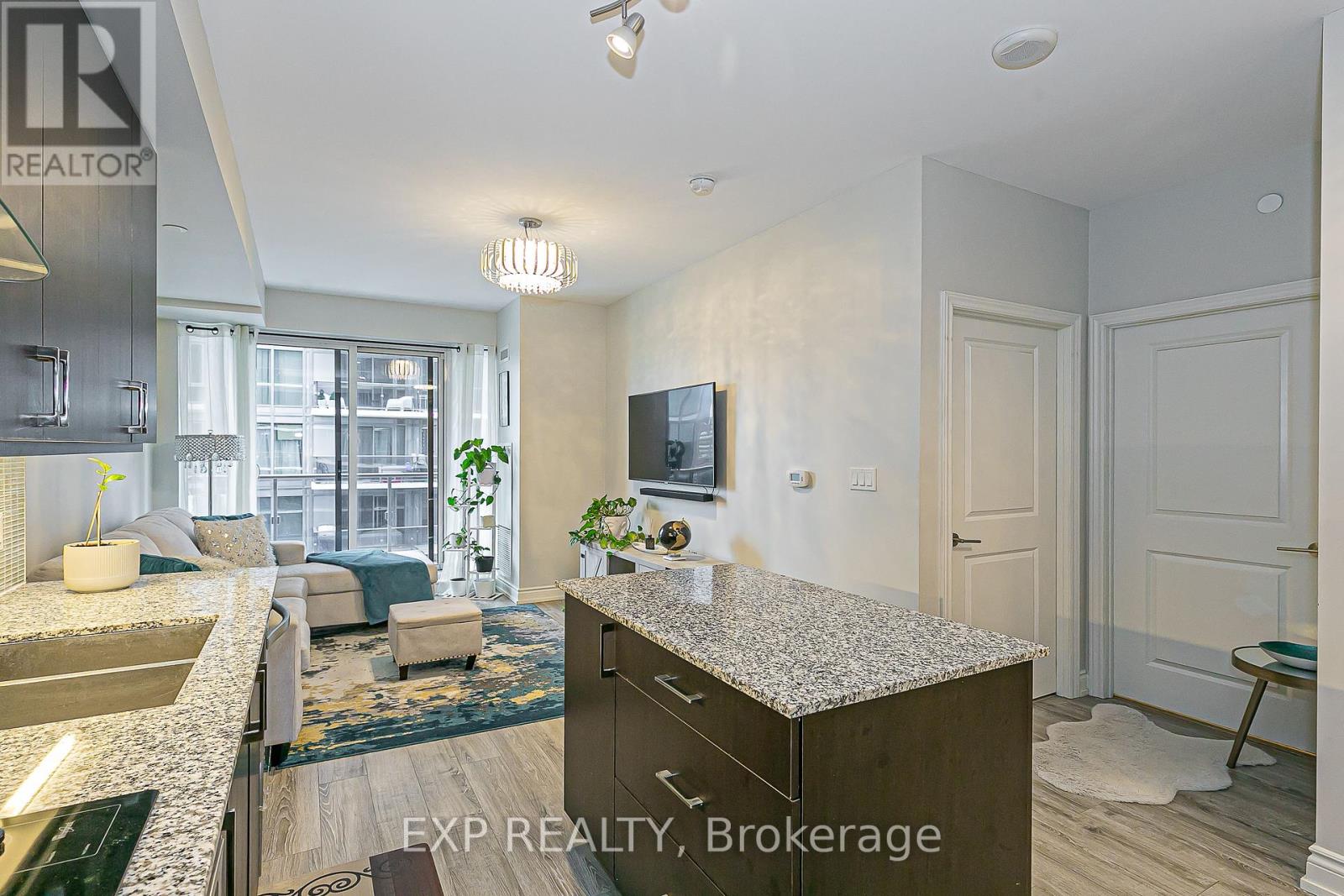 1005 - 9608 Yonge Street, Richmond Hill (North Richvale), Ontario  L4C 1V6 - Photo 22 - N12407909