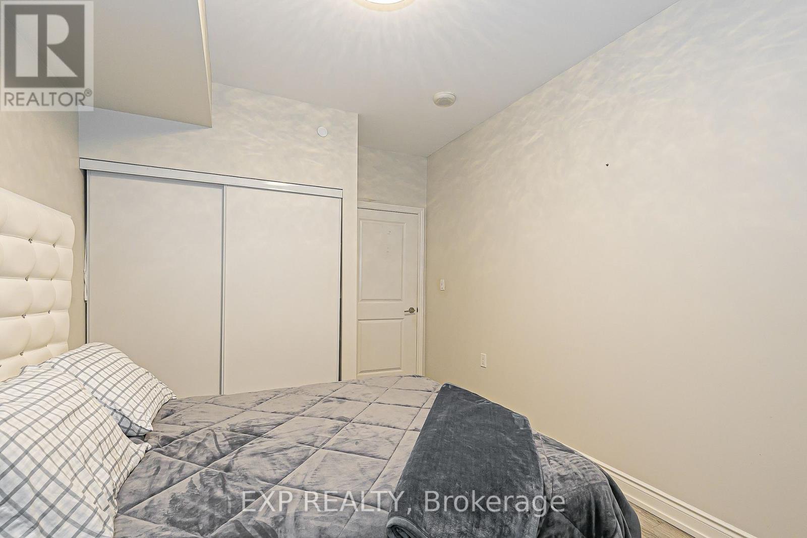 1005 - 9608 Yonge Street, Richmond Hill (North Richvale), Ontario  L4C 1V6 - Photo 32 - N12407909