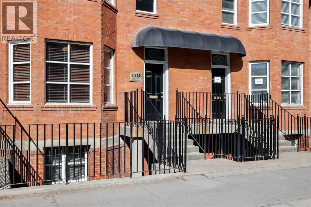 Property at 1411 2 Street SW image 2