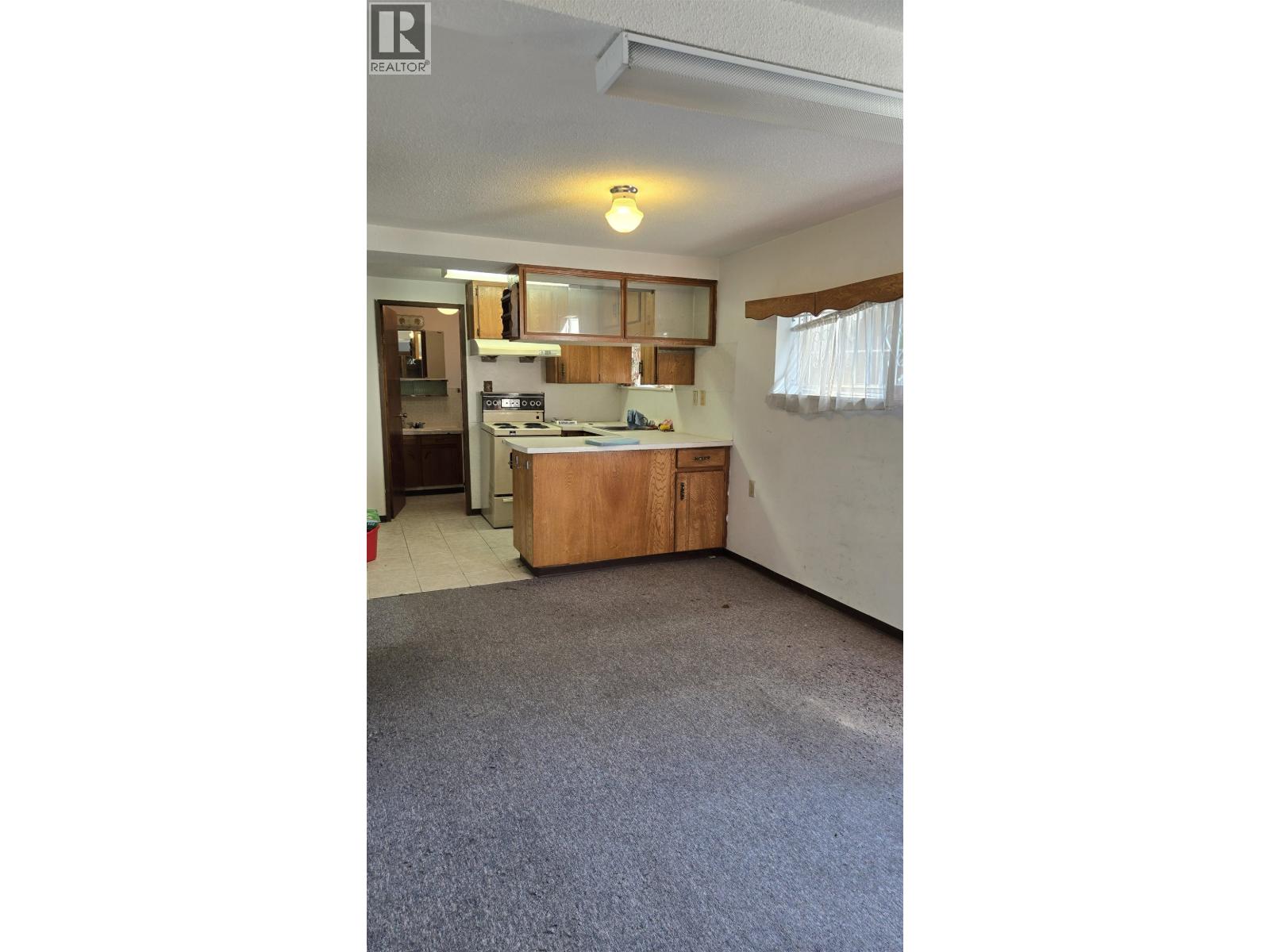 2268 E 34th Avenue, Vancouver, British Columbia  V5P 1B1 - Photo 2 - R3048354