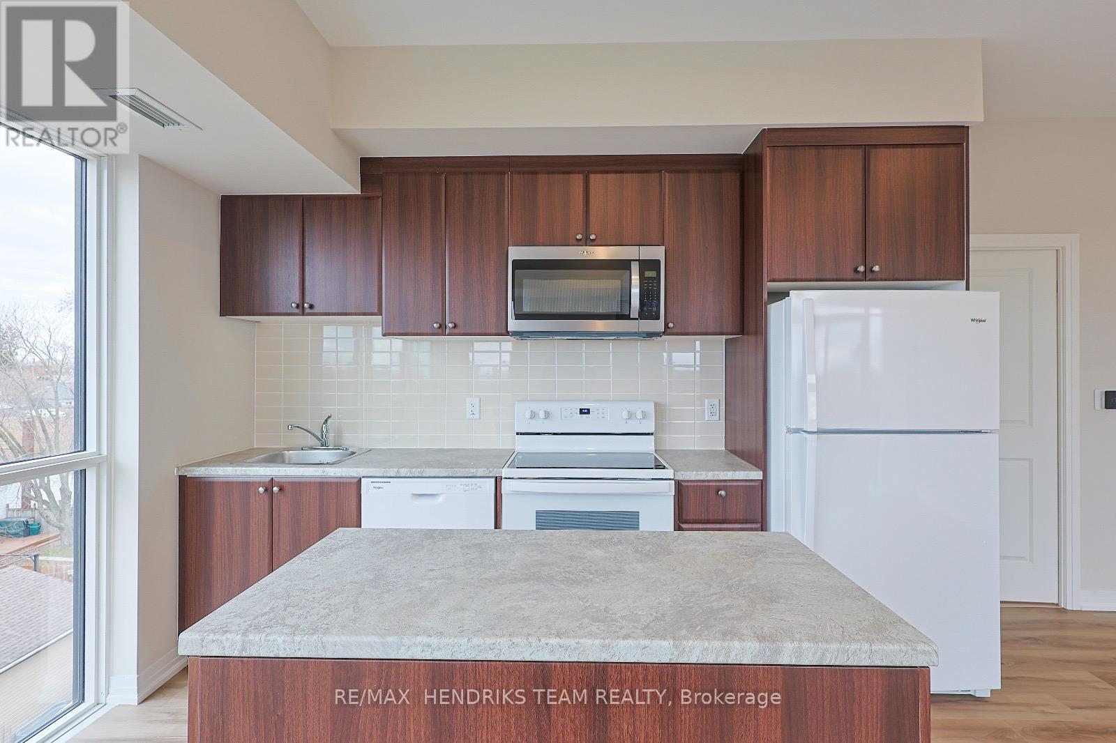 Lp40 - 50 Herrick Avenue, St. Catharines, Ontario  L2P 0G3 - Photo 11 - X12407945