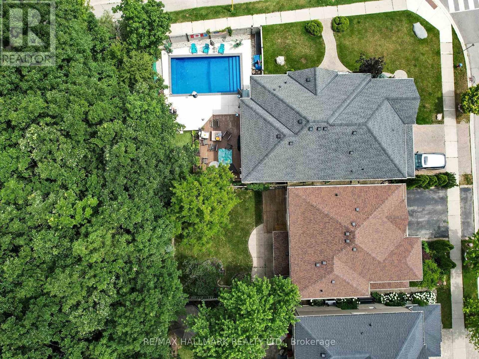 1043 Freeman Trail, Milton, Ontario  L9T 5T3 - Photo 15 - W12407893