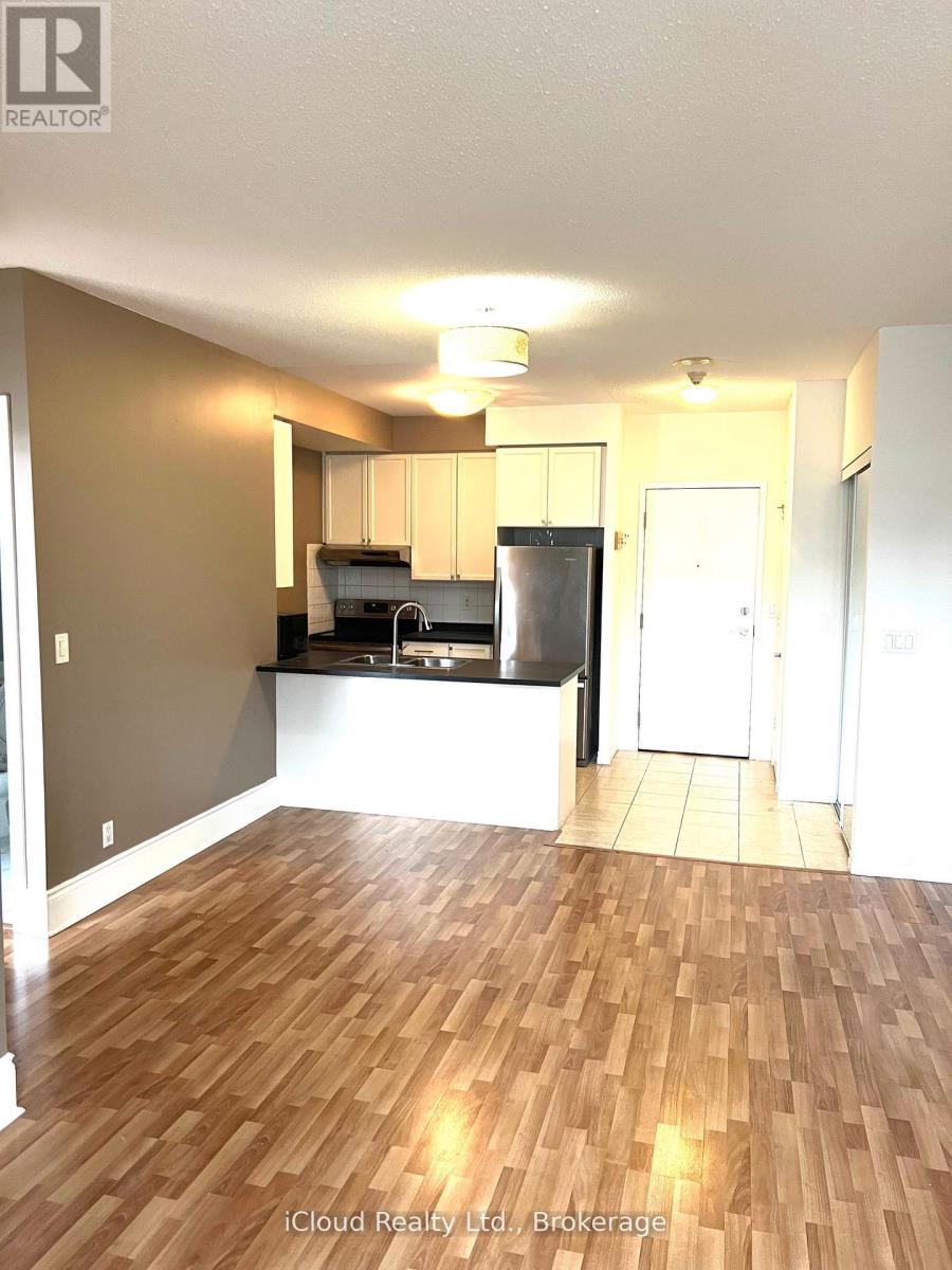 236 - 3888 Duke Of York Boulevard, Mississauga, Ontario  L5B 4P5 - Photo 14 - W12407933