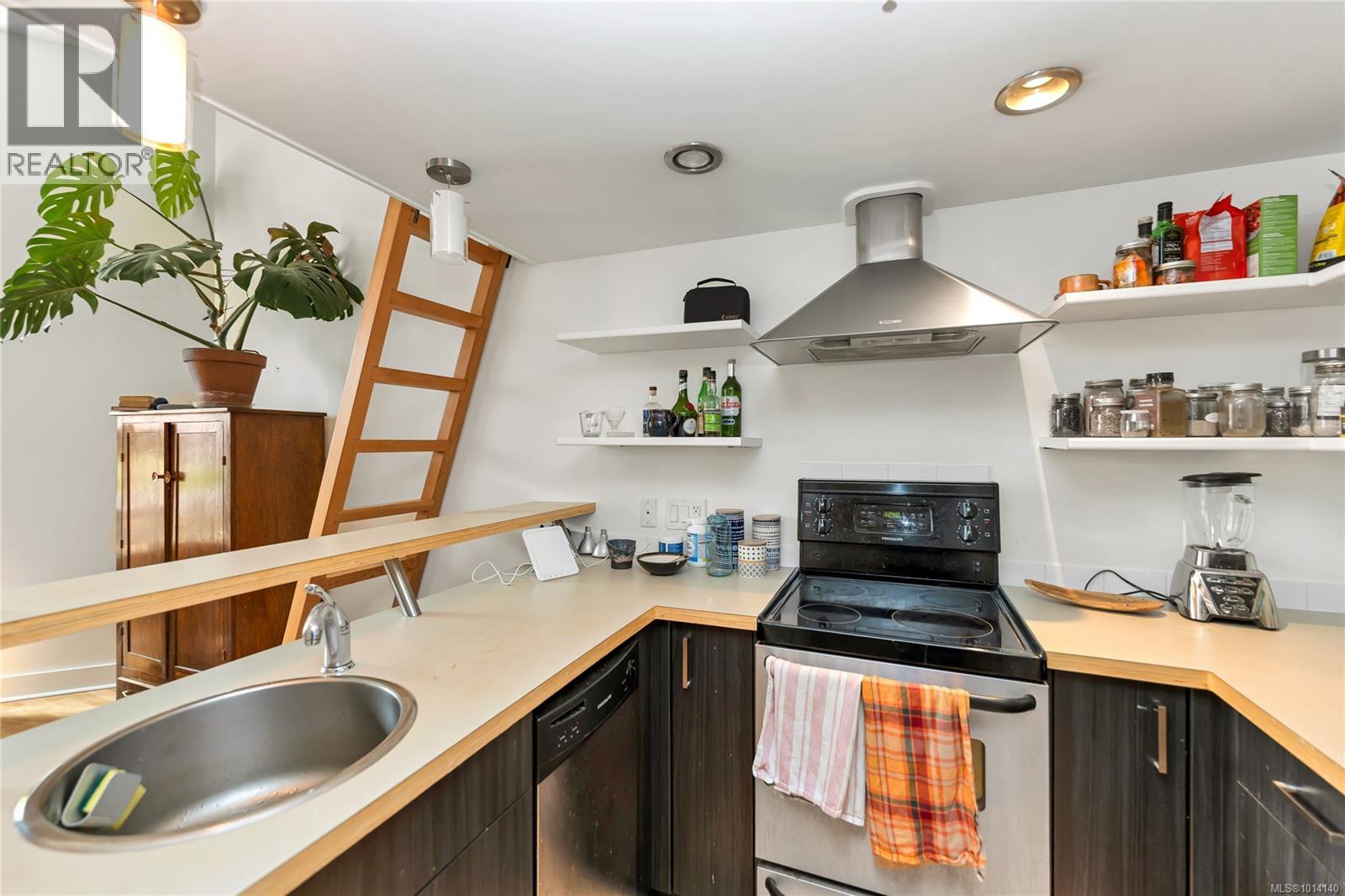 203 562 Yates St, Victoria, British Columbia  V8W 1K8 - Photo 6 - 1014140