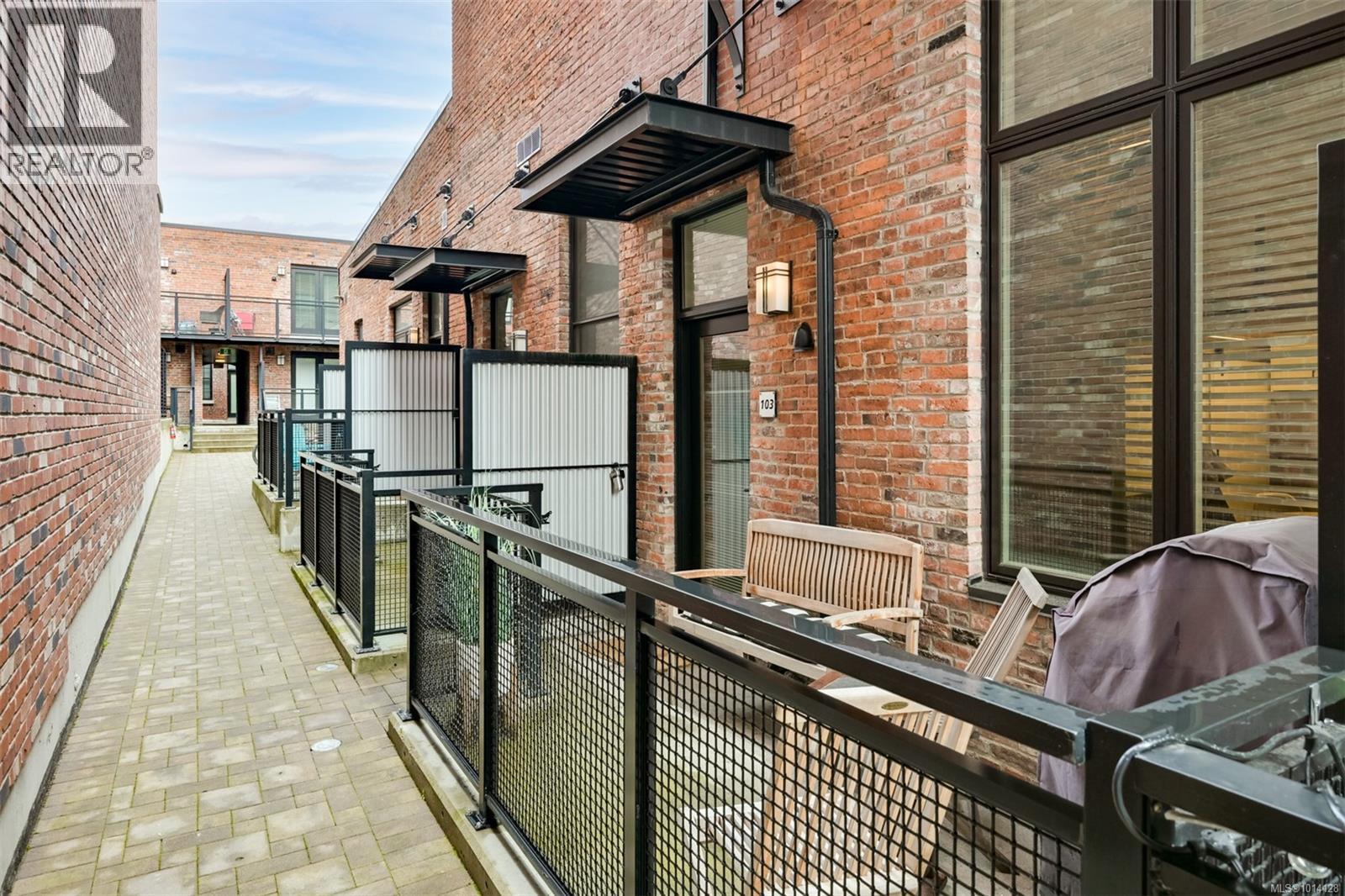 103 534 Pandora Ave, Victoria, British Columbia  V8W 1N6 - Photo 24 - 1014128
