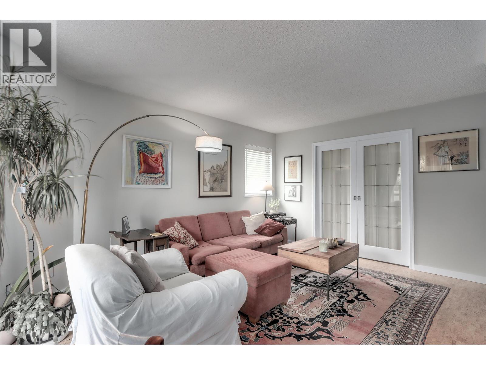 406 998 W 19TH AVENUE, Vancouver, British Columbia