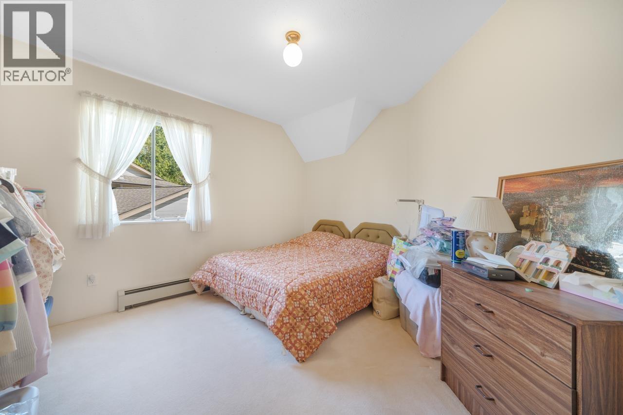 8008 Woodhurst Drive, Burnaby, British Columbia  V5A 4E7 - Photo 21 - R3048742