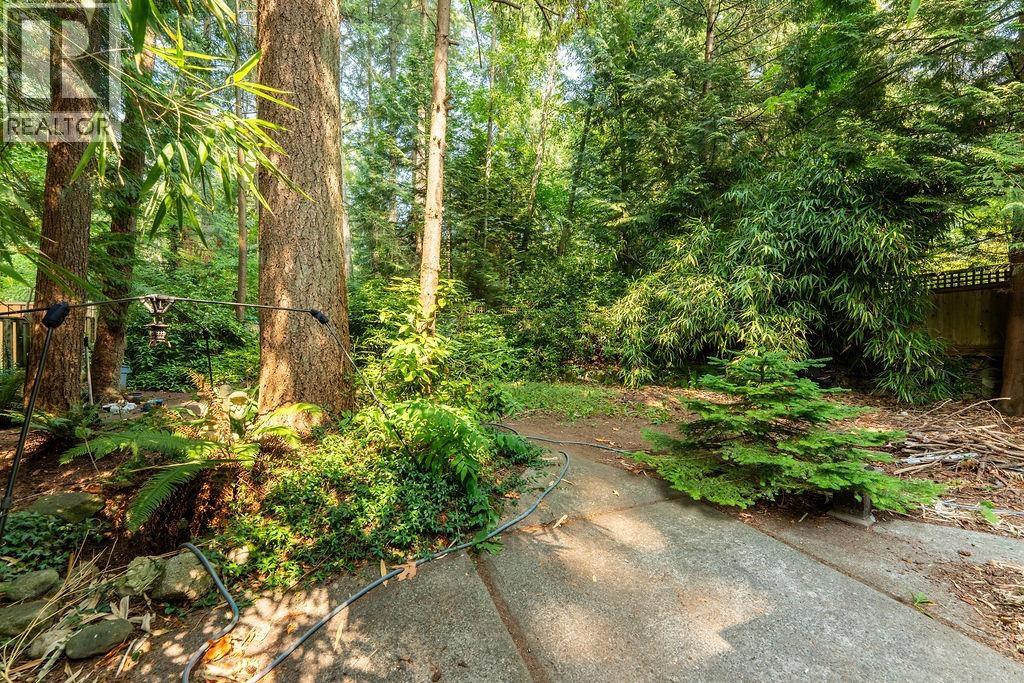 643 Plymouth Drive, North Vancouver, British Columbia  V7H 2H5 - Photo 9 - R3048754