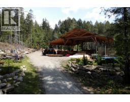 11832 SUNSHINE COAST HIGHWAY, Pender Harbour, British Columbia