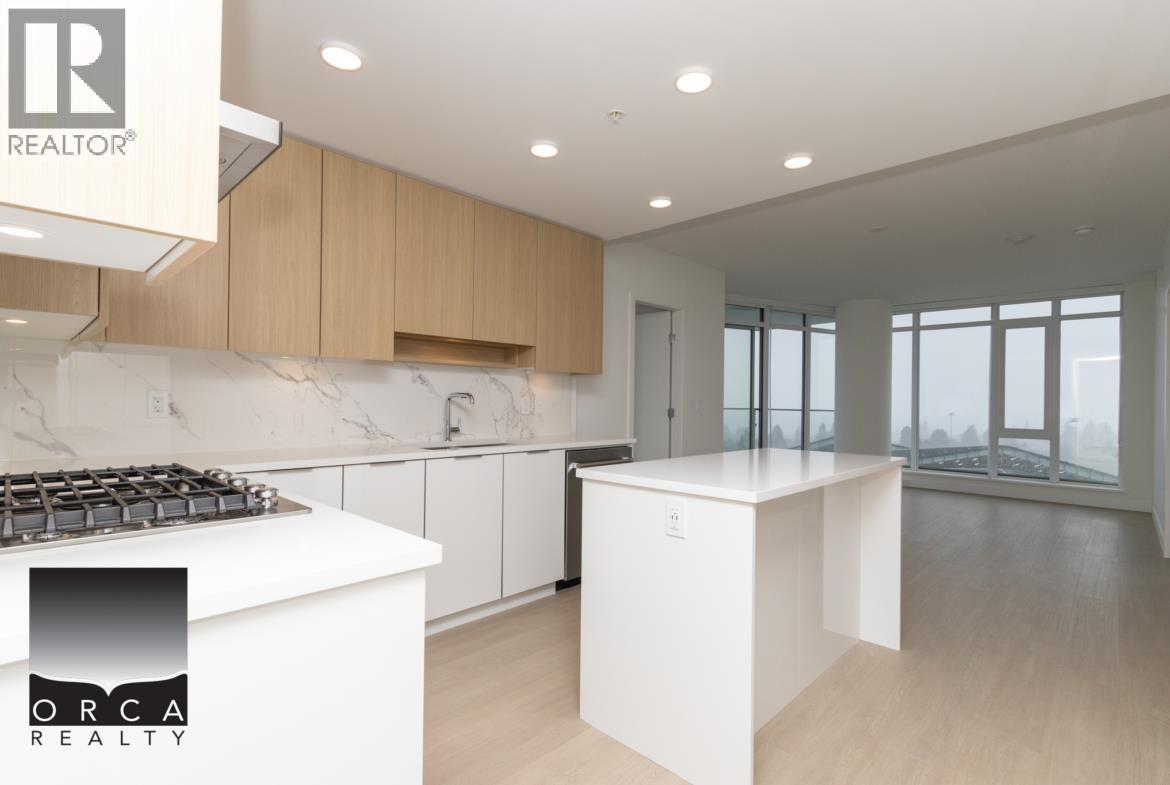 1607 7683 PARK CRESCENT, Burnaby, British Columbia