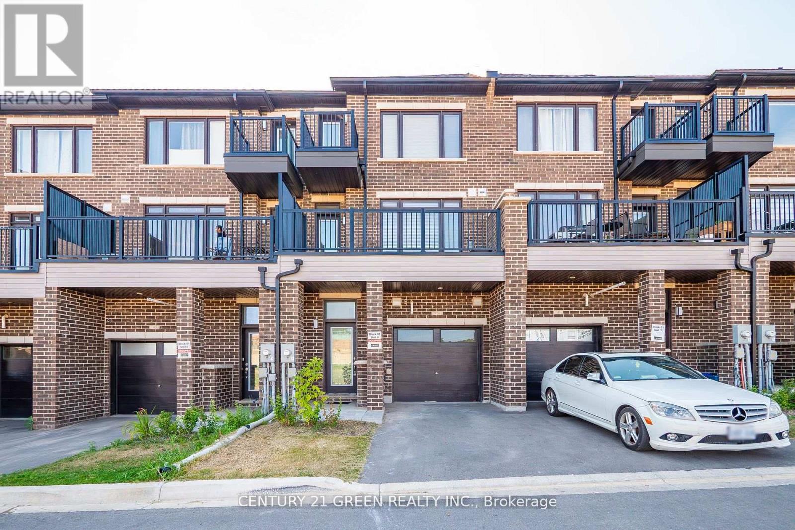104 - 585 Colborne Street, Brantford, Ontario  N3S 0K4 - Photo 2 - X12407923