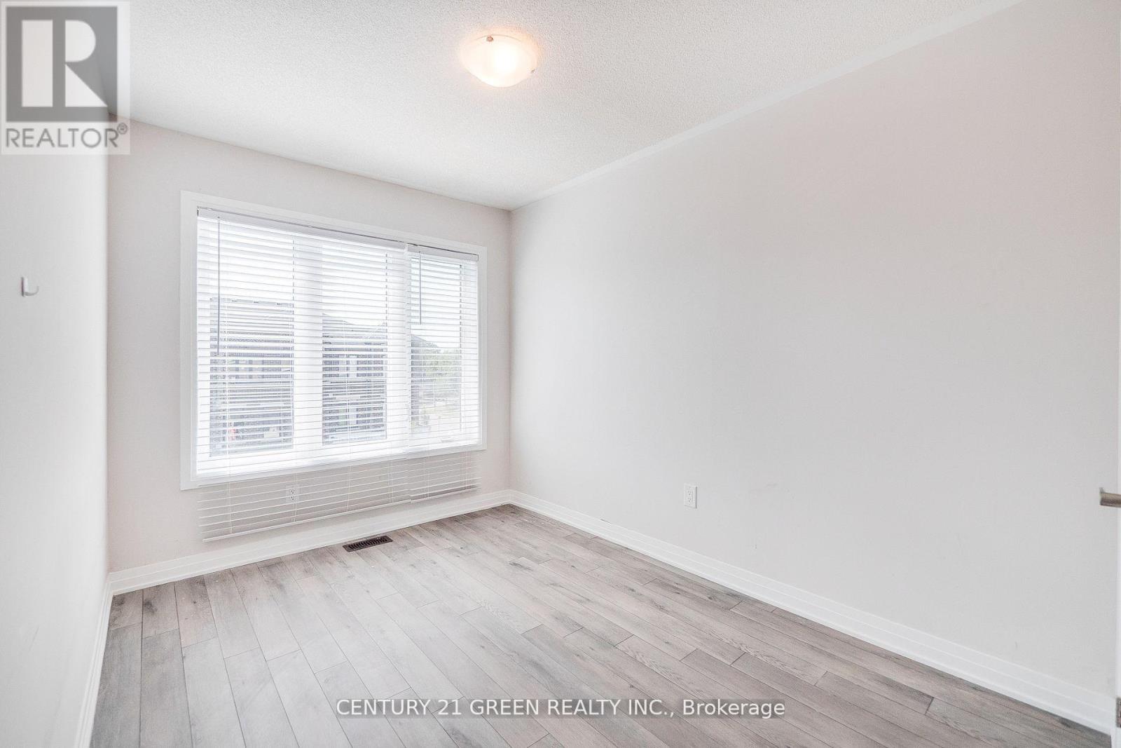104 - 585 Colborne Street, Brantford, Ontario  N3S 0K4 - Photo 39 - X12407923