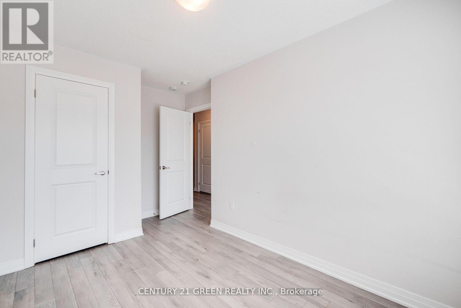 104 - 585 Colborne Street, Brantford, Ontario  N3S 0K4 - Photo 40 - X12407923