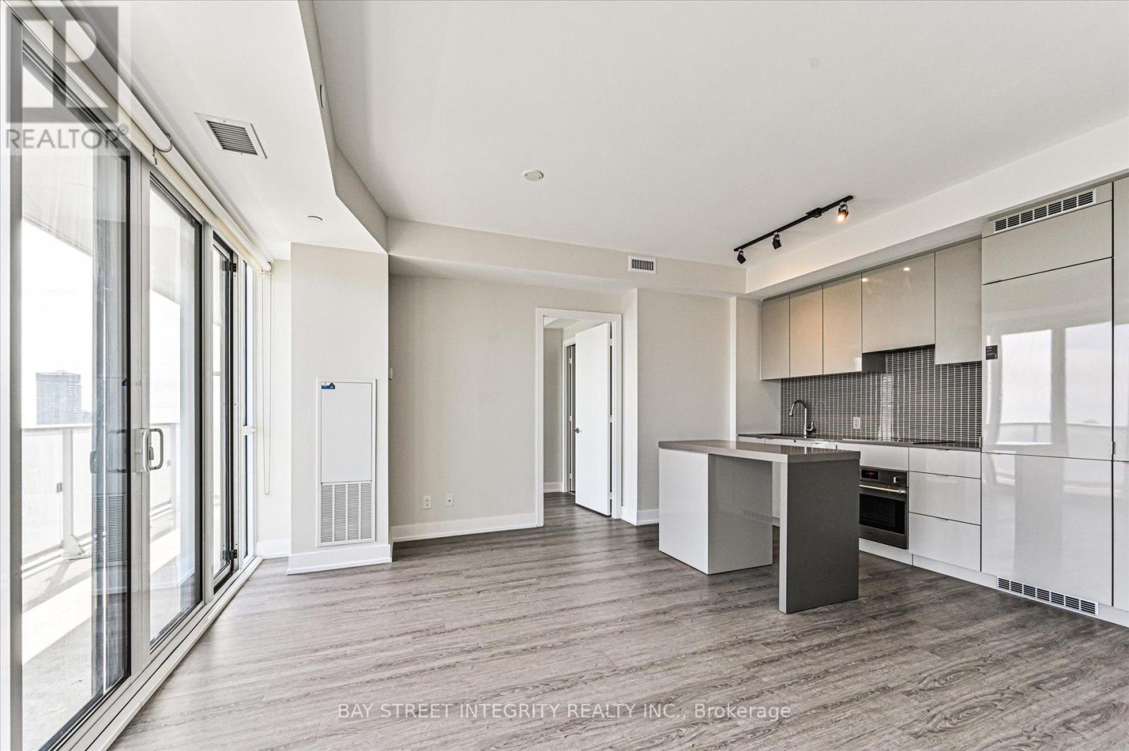 3807 - 7 Grenville Street, Toronto, Ontario  M4Y 0E9 - Photo 12 - C12407966