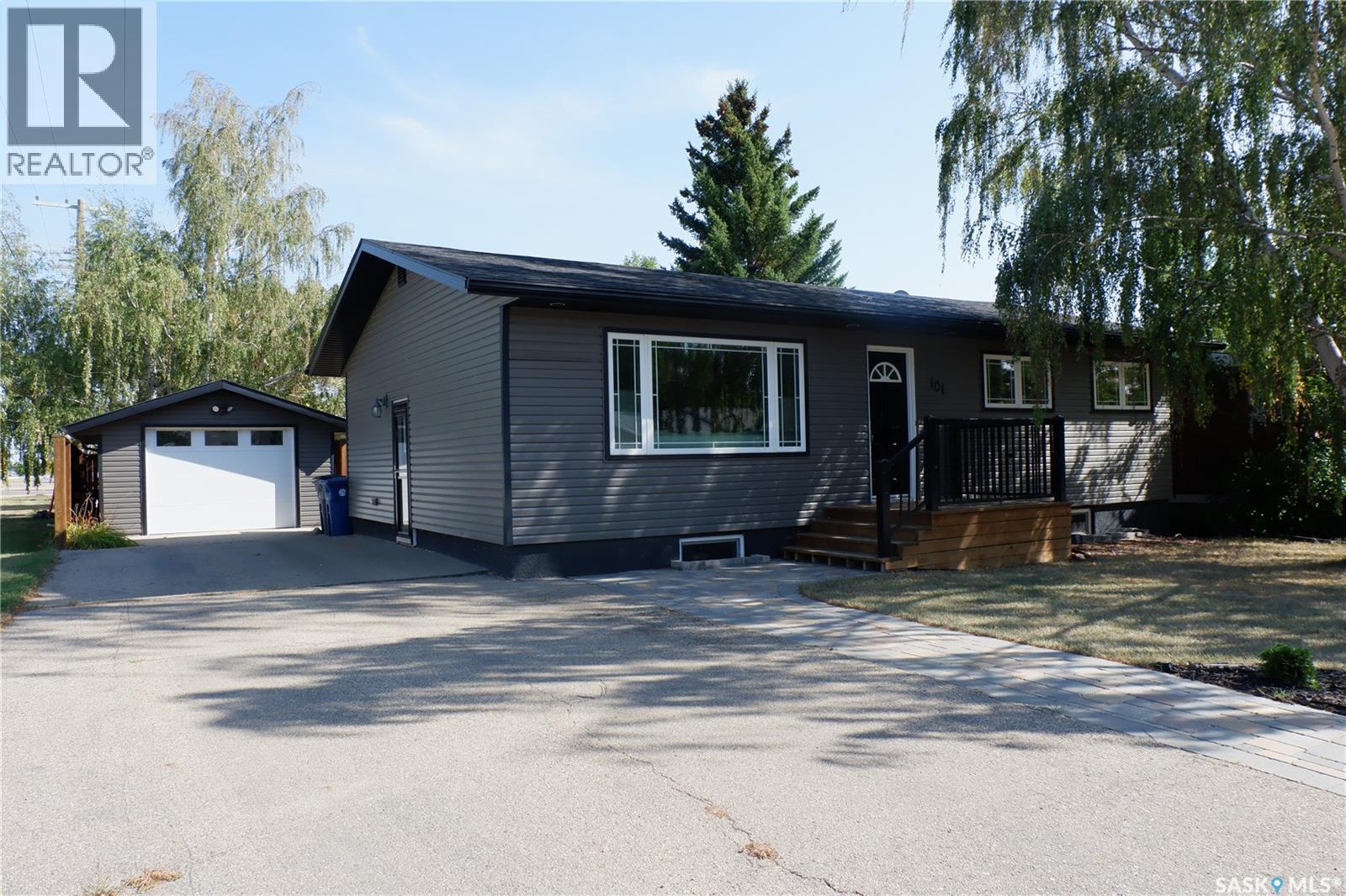 101 Empire PLACE, Assiniboia, Saskatchewan