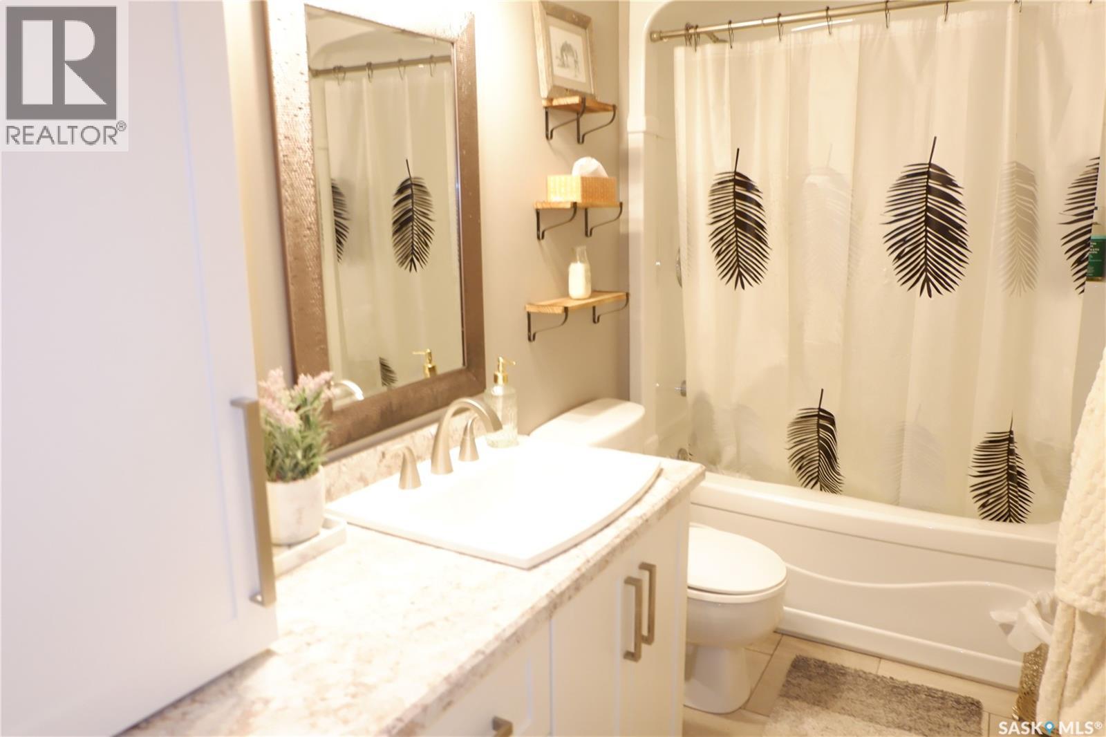 101 Empire Place, Assiniboia, Saskatchewan  S0H 0B0 - Photo 15 - SK018572
