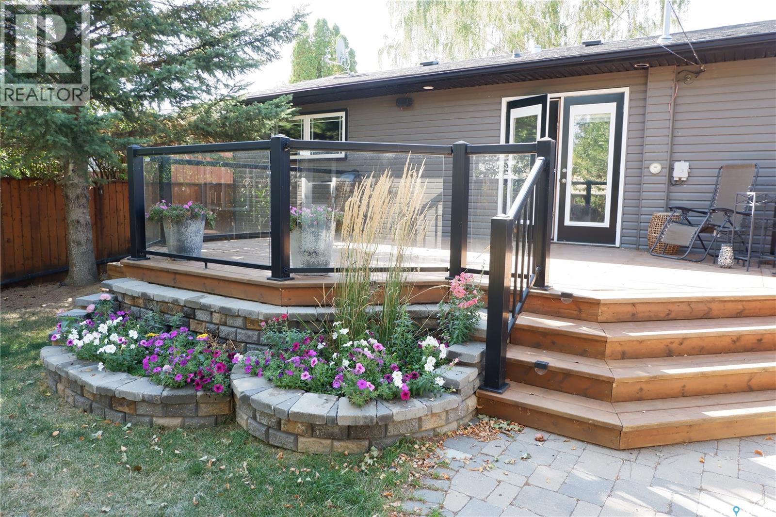 101 Empire Place, Assiniboia, Saskatchewan  S0H 0B0 - Photo 2 - SK018572