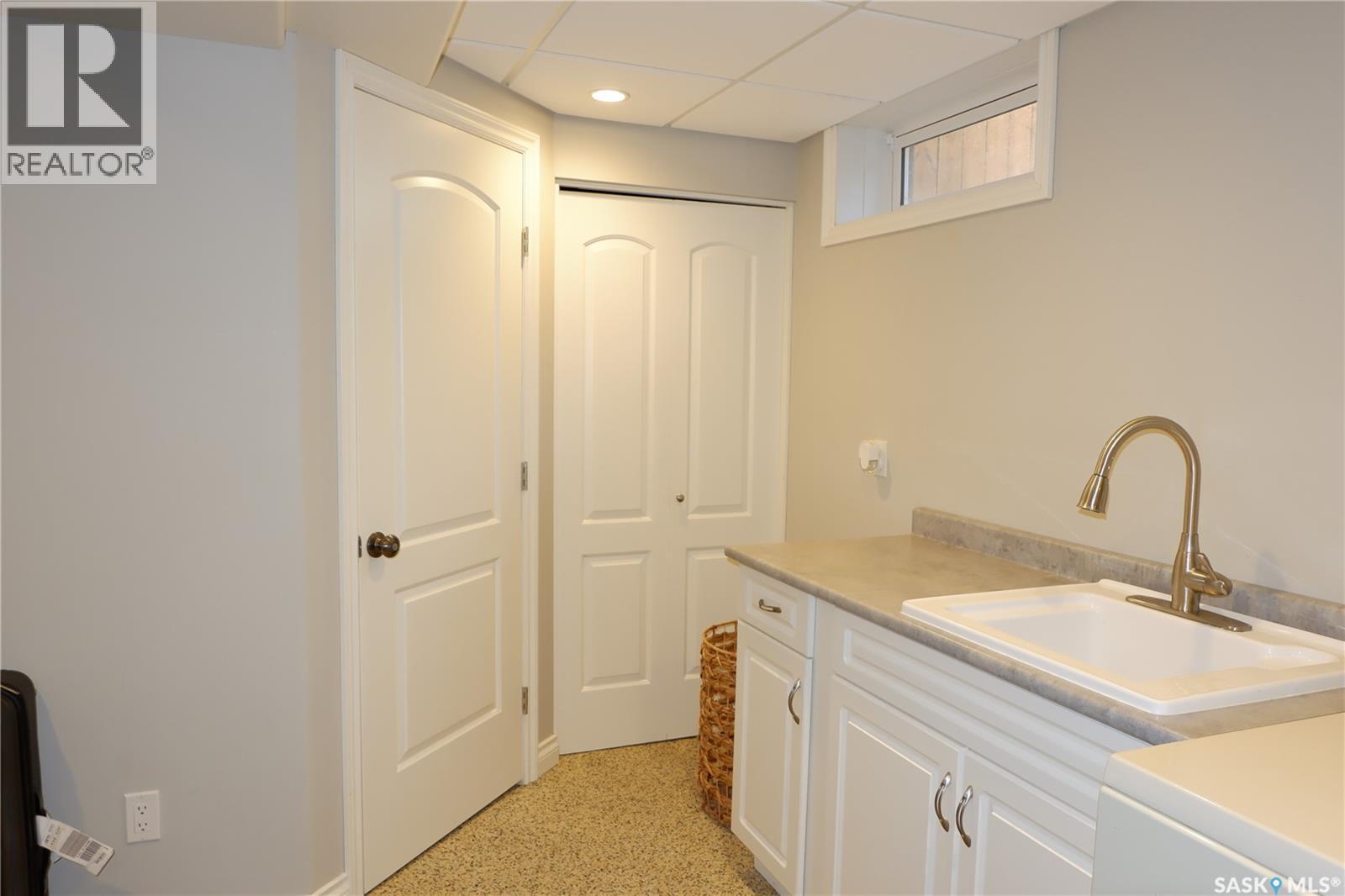101 Empire Place, Assiniboia, Saskatchewan  S0H 0B0 - Photo 30 - SK018572