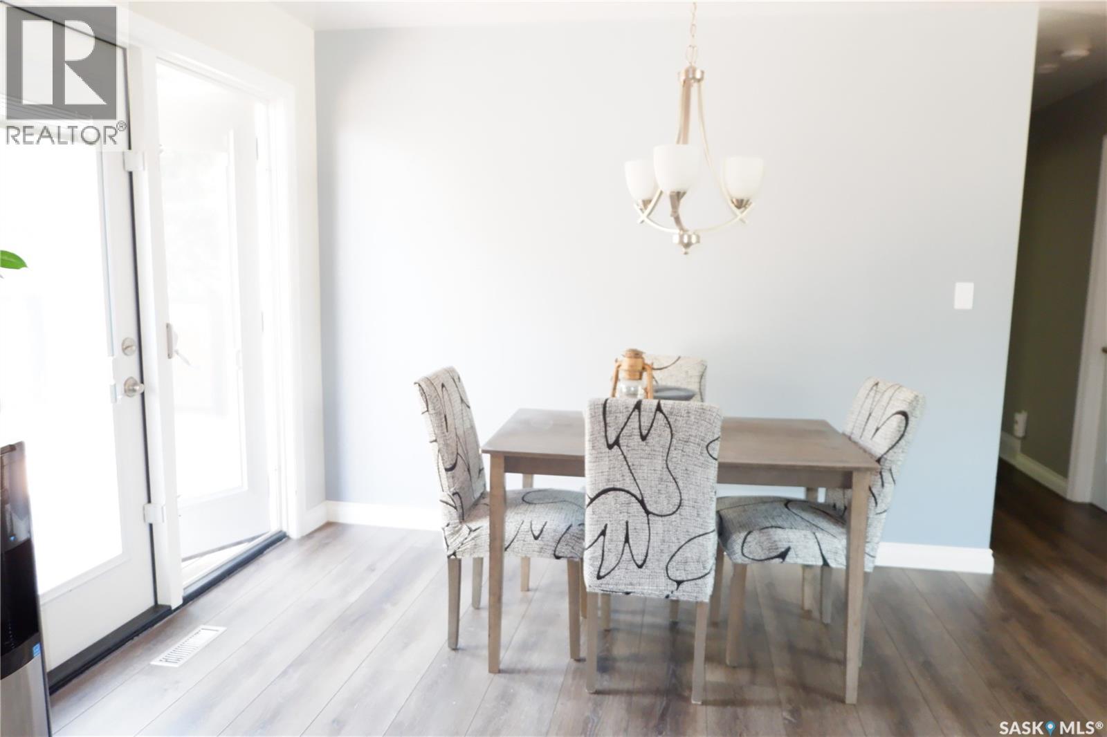 101 Empire Place, Assiniboia, Saskatchewan  S0H 0B0 - Photo 6 - SK018572
