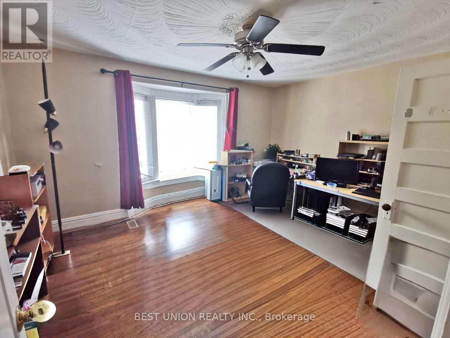 Upper - 108 Jones Avenue, Toronto, Ontario  M4M 2Z8 - Photo 7 - E12407959