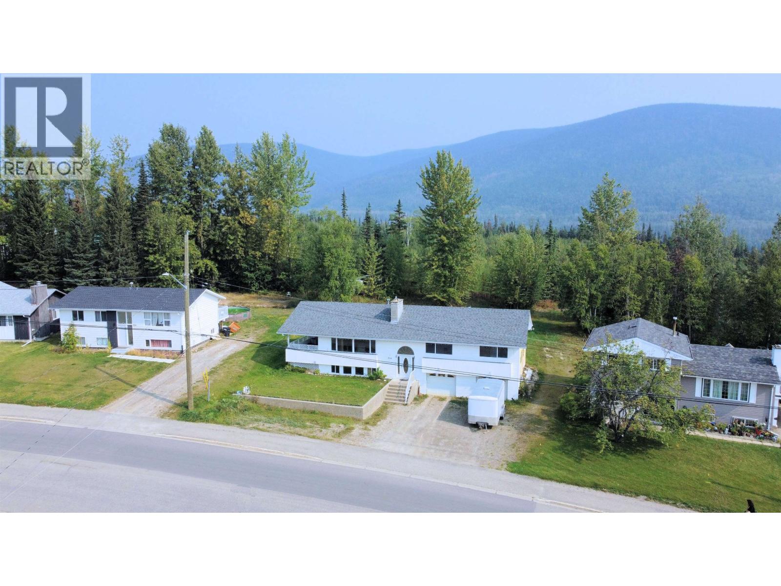 226 CENTENNIAL DRIVE, Mackenzie, British Columbia