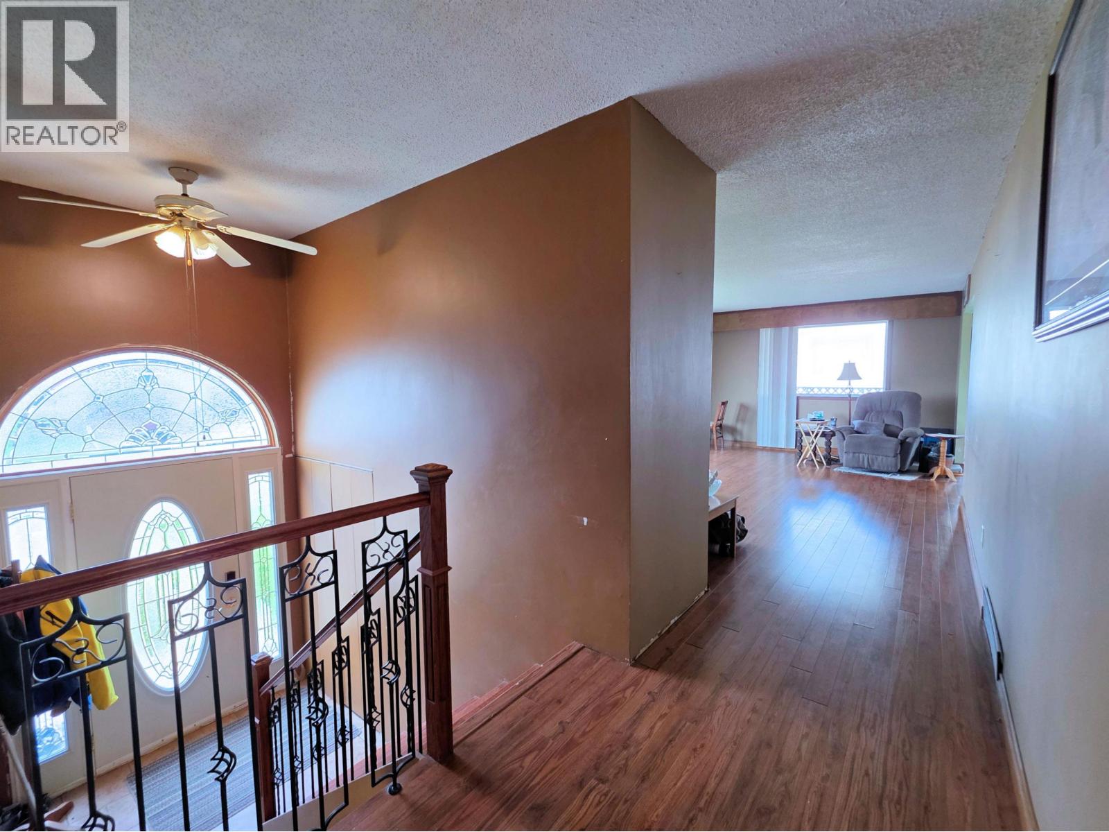 226 Centennial Drive, Mackenzie, British Columbia  V0J 2C0 - Photo 2 - R3048816