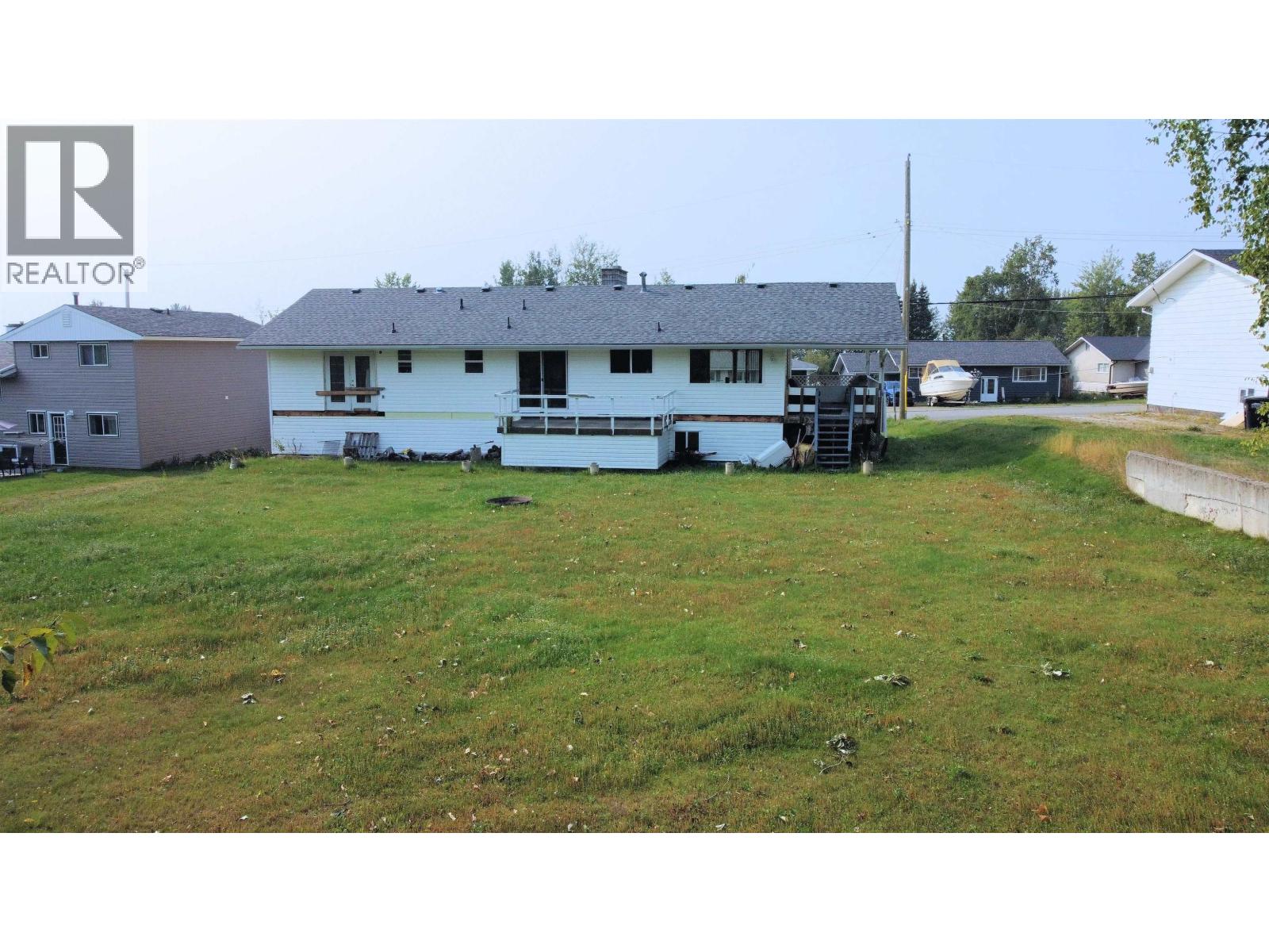 226 Centennial Drive, Mackenzie, British Columbia  V0J 2C0 - Photo 29 - R3048816