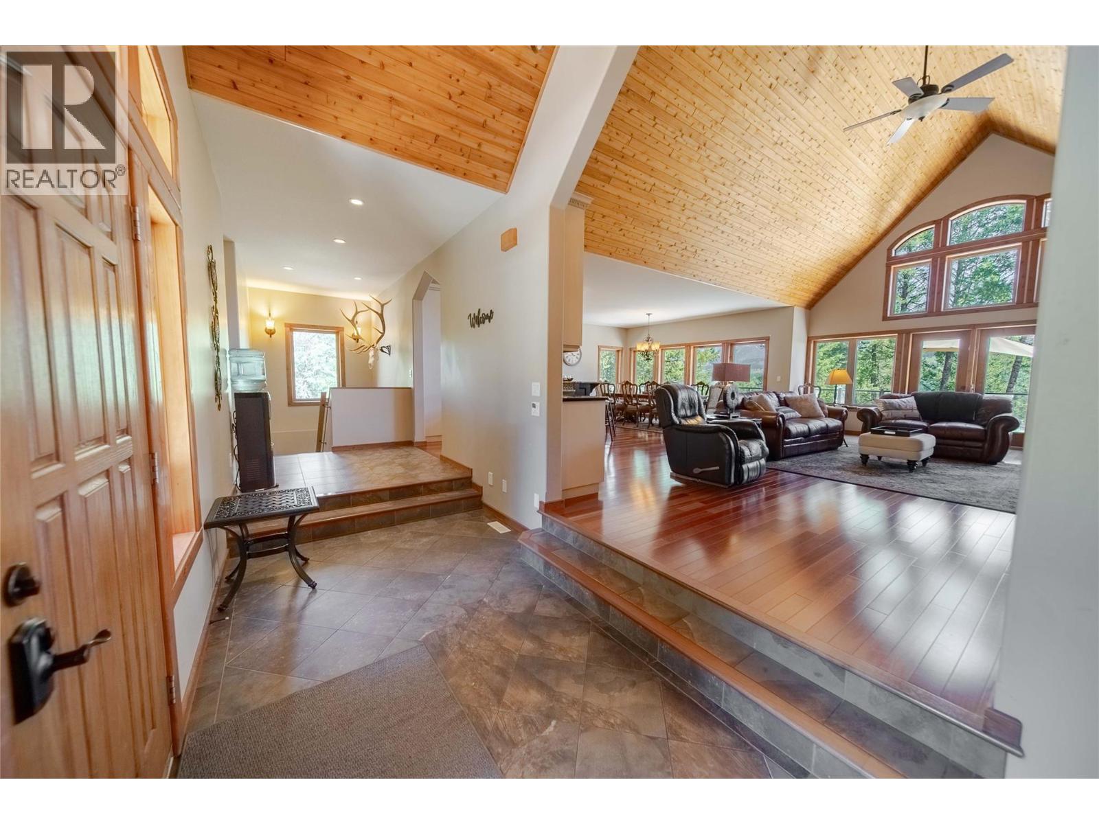 9865 Osprey Landing Drive, Wardner, British Columbia  V0B 2J0 - Photo 20 - 10363150