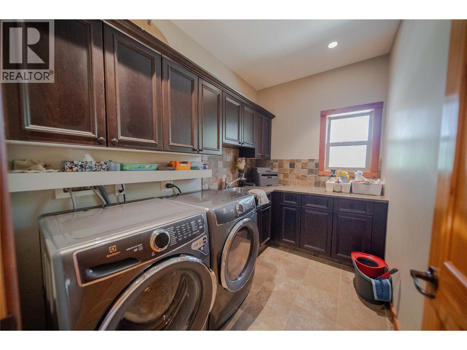 9865 Osprey Landing Drive, Wardner, British Columbia  V0B 2J0 - Photo 32 - 10363150