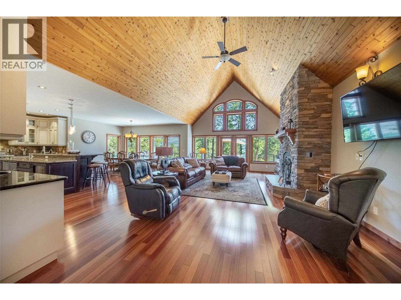 9865 Osprey Landing Drive, Wardner, British Columbia  V0B 2J0 - Photo 7 - 10363150